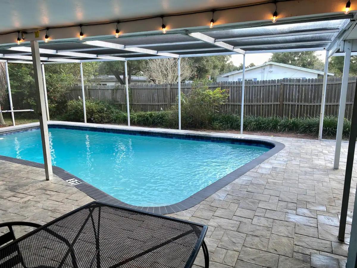Spacious 5 Bedrooms 3 Bathrooms Family-Friendly Home With Heated Salt Pool Clearwater Exterior foto